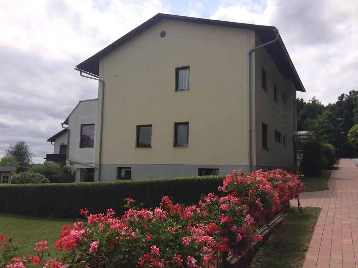 Haus Camelia Bed & Breakfast Bad Tatzmannsdorf Exterior photo