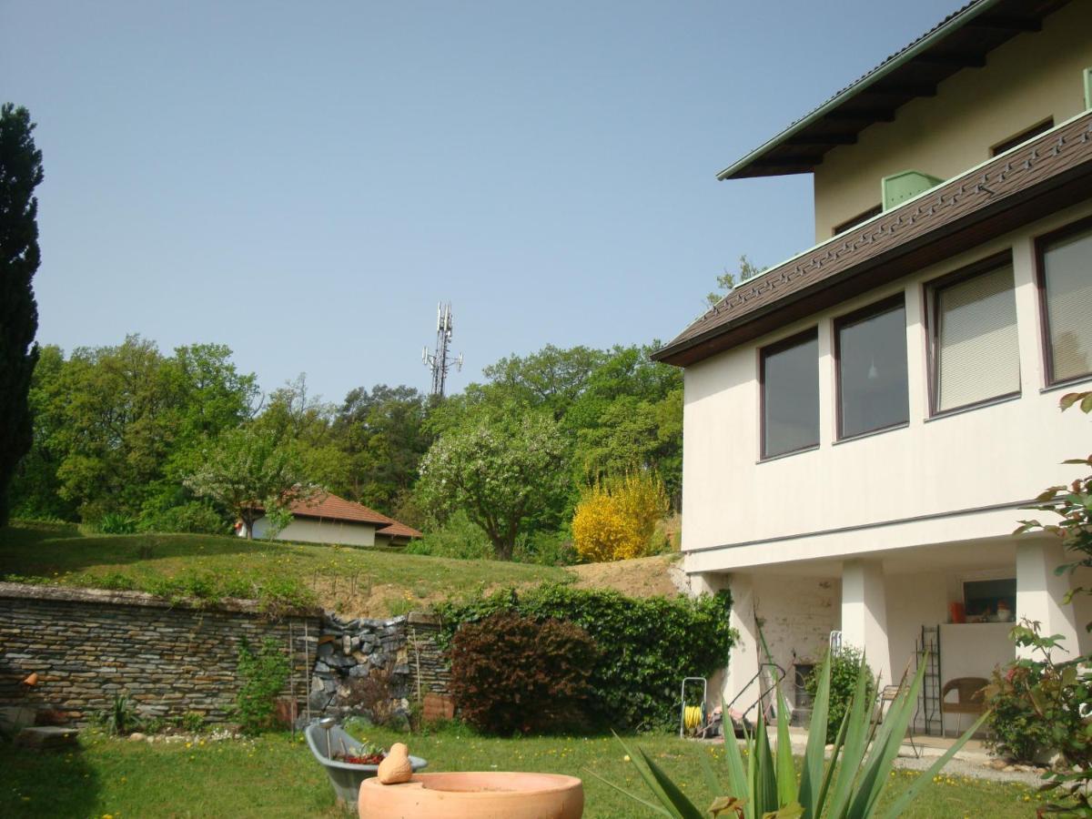 Haus Camelia Bed & Breakfast Bad Tatzmannsdorf Exterior photo