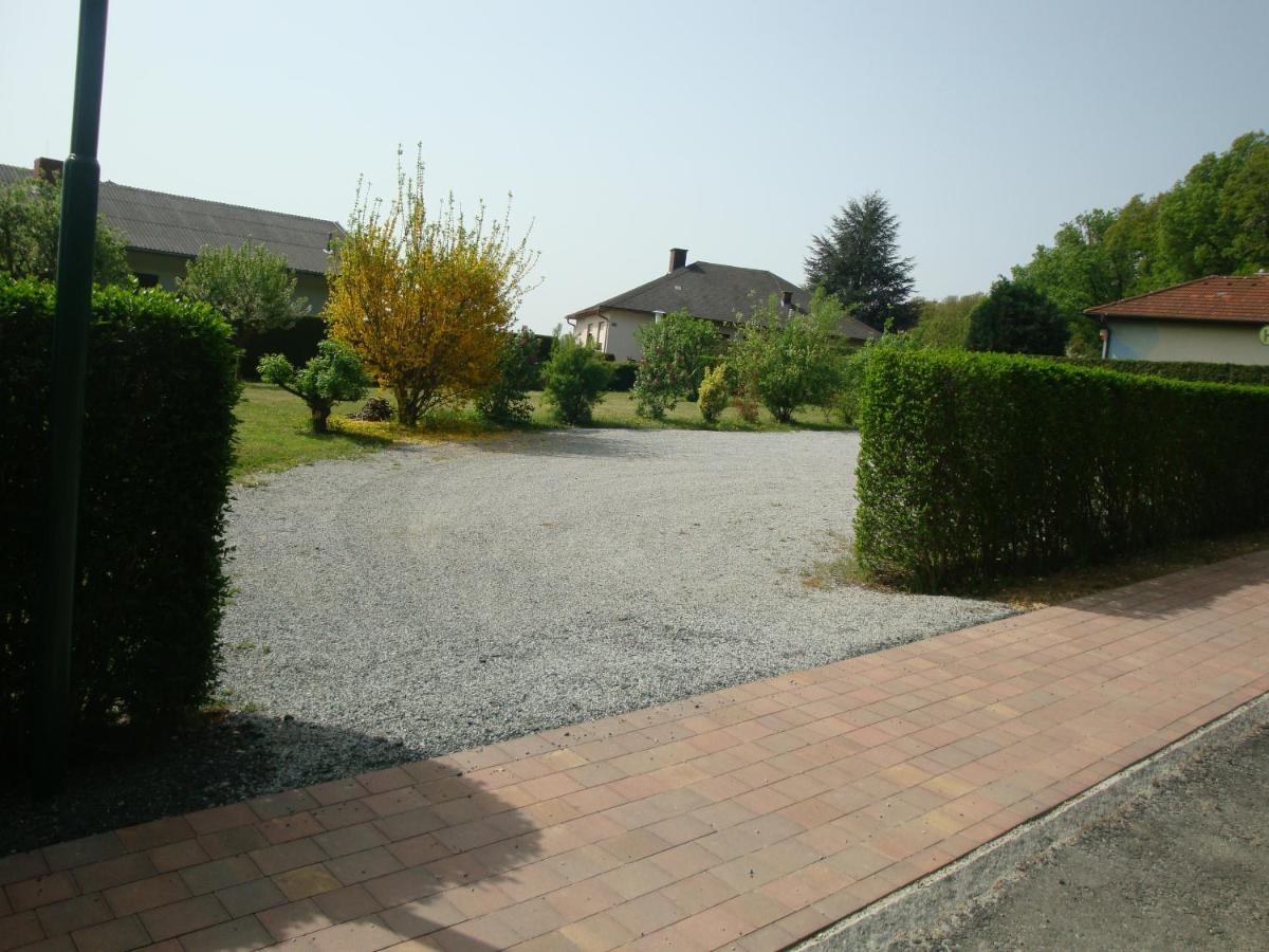 Haus Camelia Bed & Breakfast Bad Tatzmannsdorf Exterior photo
